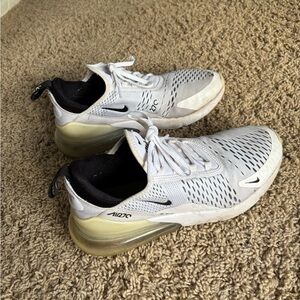 Nike Air Max 270